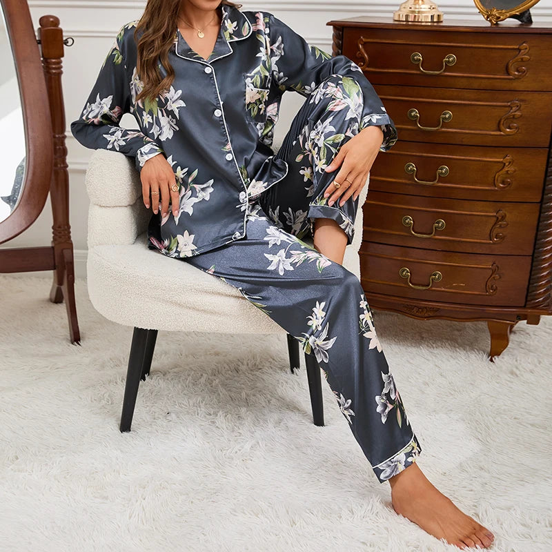 Elegant Lily Print Silk Pajama Set - ATSProducts
