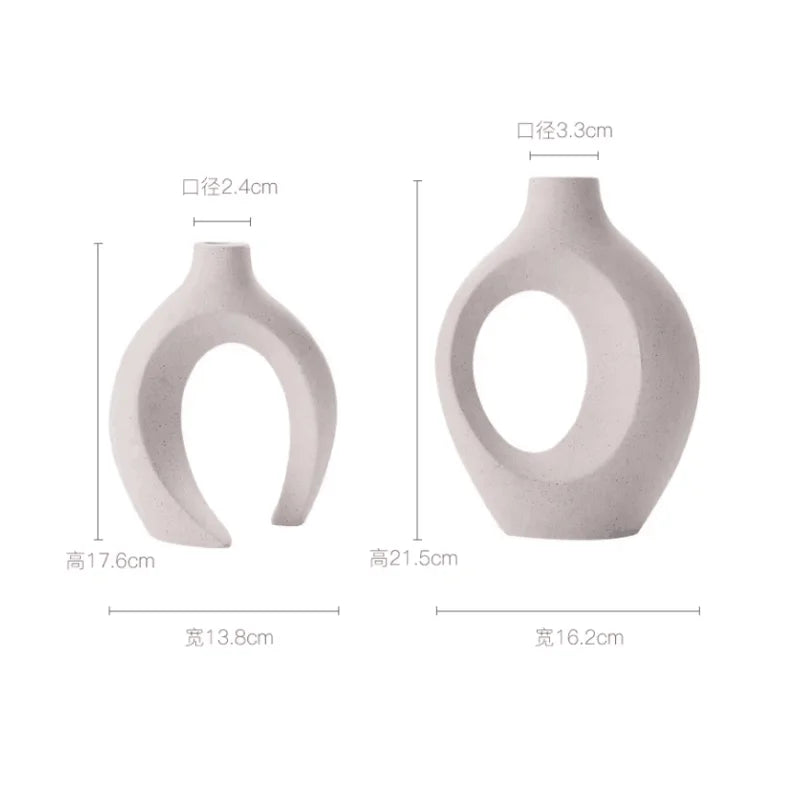 Set Of Hugging Vase Ornaments