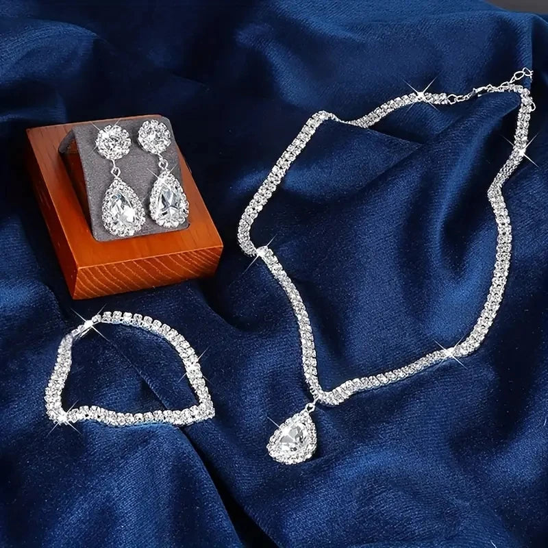 4 Pc Luxurious Jewelry Set - ATSProducts