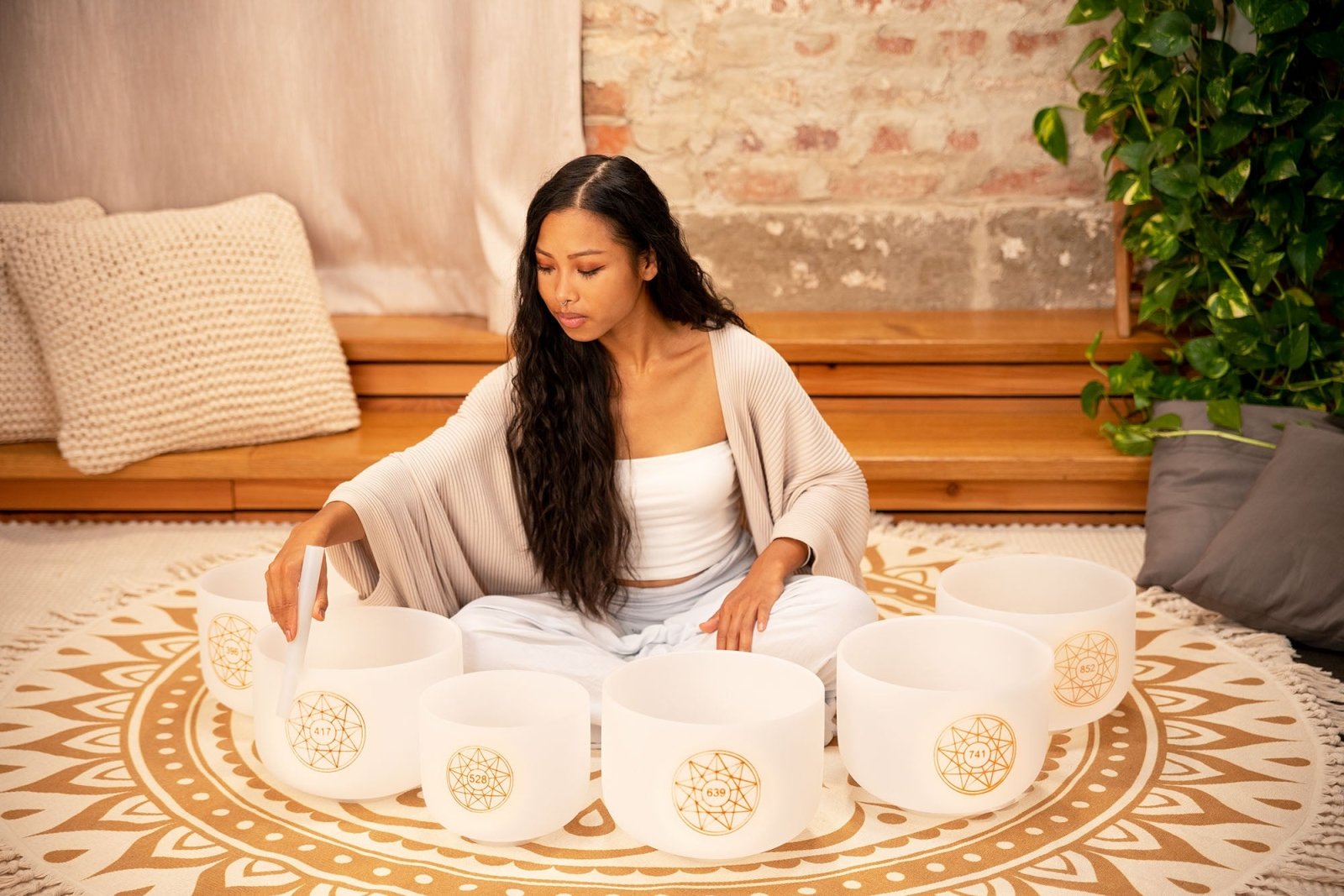 Solfeggio Crystal Singing Bowl Set (396, 417, 528, 639, 741, 852 Hz) - ATSProducts