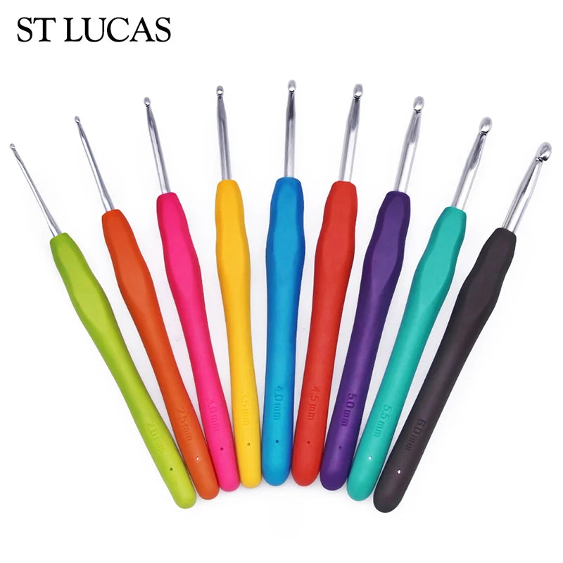 St Lucas 2.5-6.0mm Crochet Hook - ATSProducts